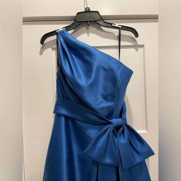 Alfred Sung D804 Bridesmaids Dress - Picture 2 of 6